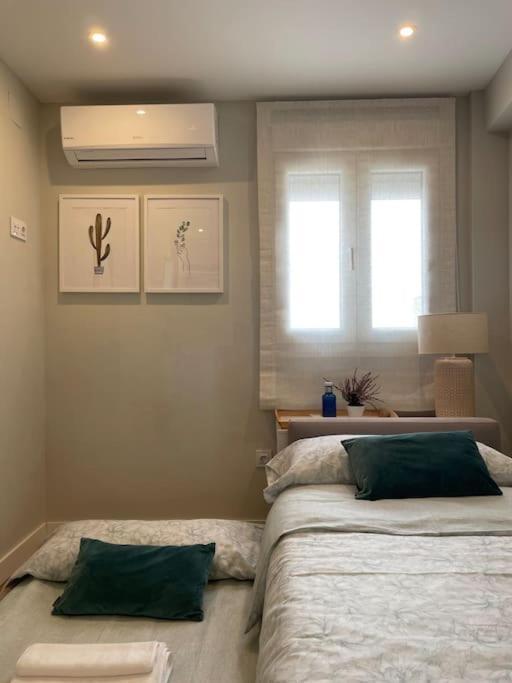 Apartamento Velarde-Maestranza Seville Exterior photo